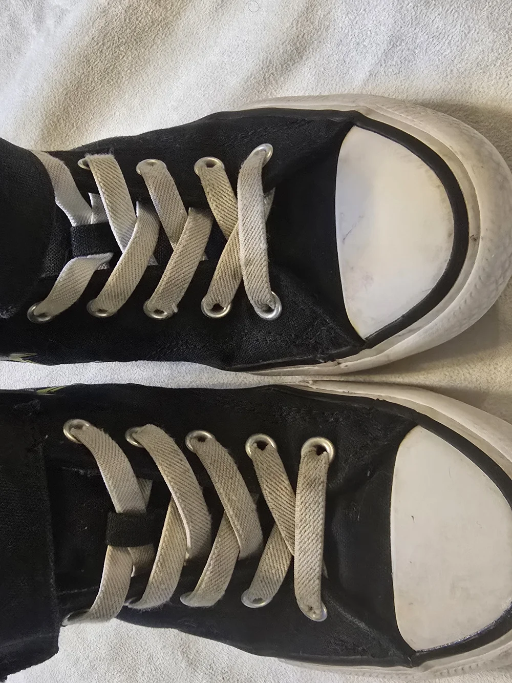Converse Chuck Taylor Youth 3 Black Yellow Lightning High Top Sneakers